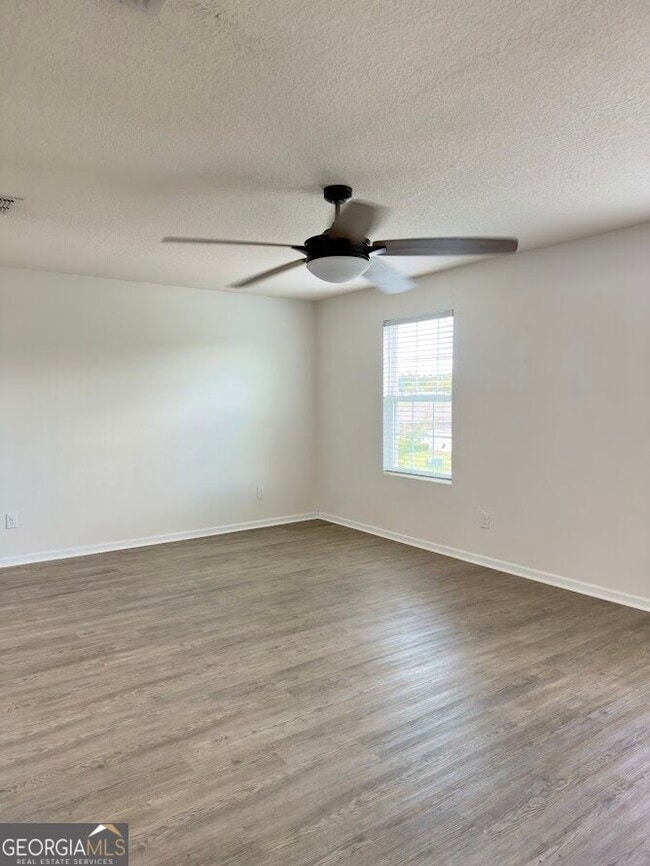 Building Photo - 101 Cedar Breeze Dr