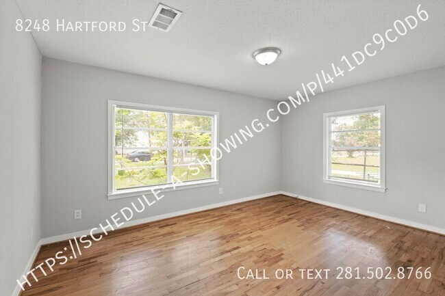 Building Photo - 8248 Hartford St