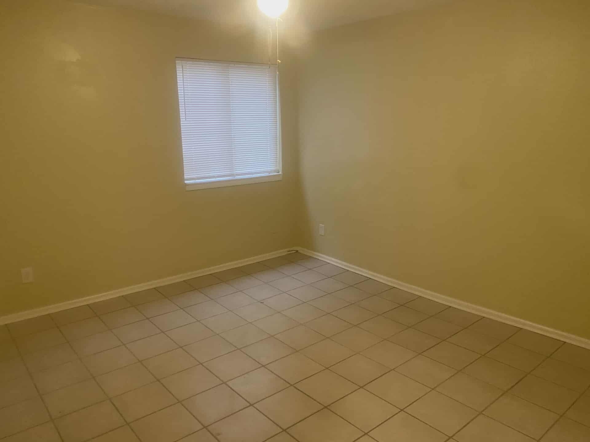 Building Photo - 95 W Mallory Ave