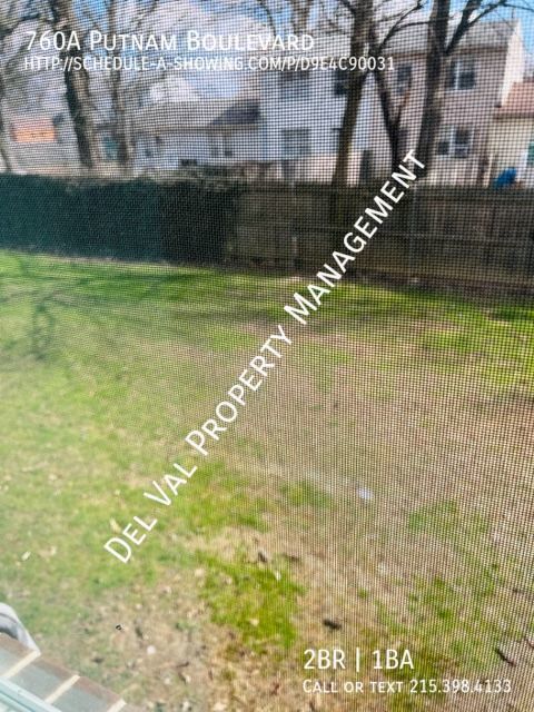 Building Photo - Renovated 2-Bedroom, 1 Bathroom 1st FL Con...