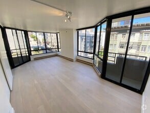 Building Photo - Advent - Low Deposit, Parking & Internet I...