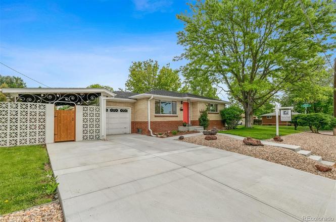 Building Photo - 2205 W Arkansas Ave