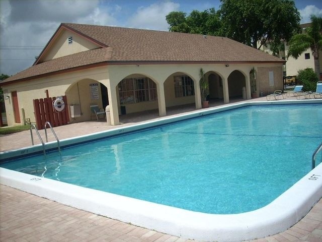 Heated pool - 490 NW 20th St