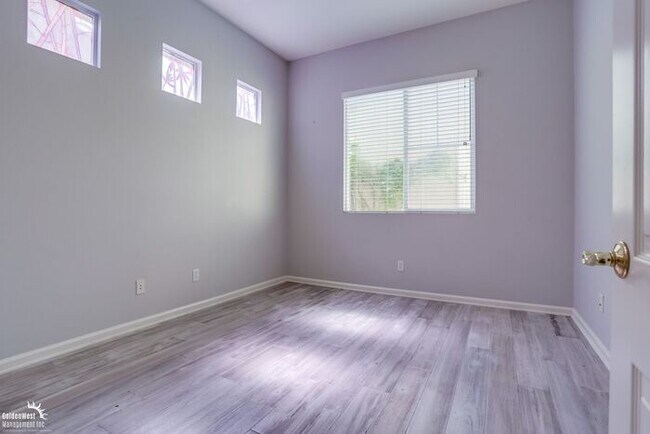 Building Photo - Impeccably Designed 4Bdm 4Ba Home in Desir...