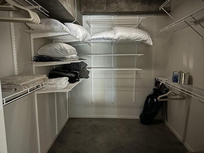 Building Photo - 1999 McKinney Ave