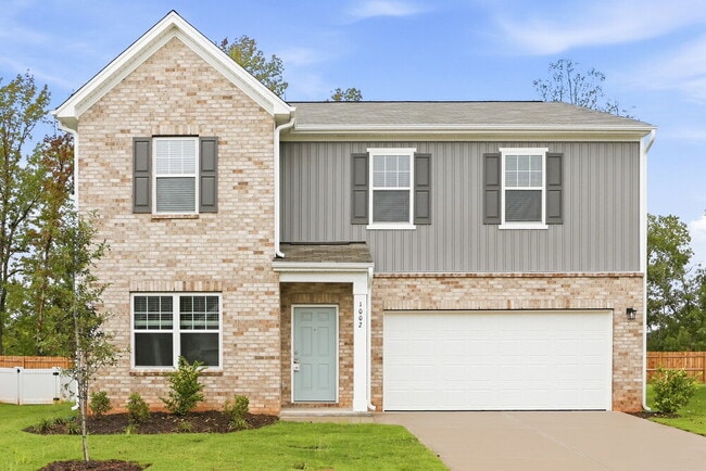 Building Photo - 1002 Riverbank Dr