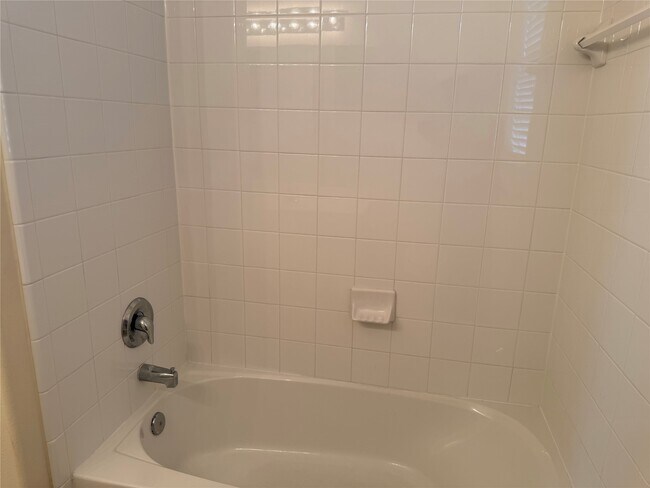 Building Photo - 10727 Gilford Crest Dr