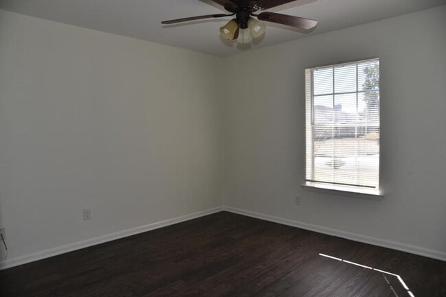 Building Photo - 1616 Northwood Blvd