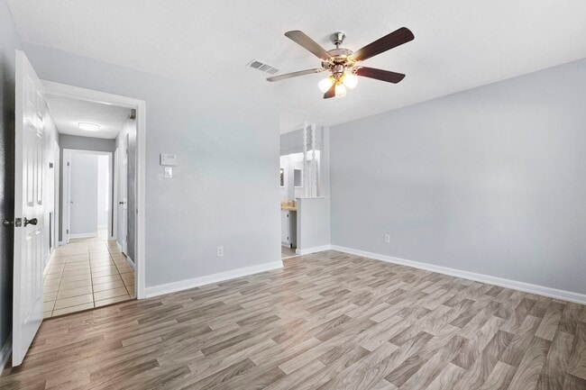 Building Photo - 8611 Sherrywood Dr
