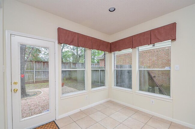 Building Photo - 25542 China Springs