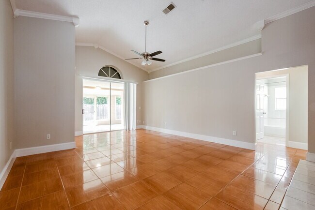 Building Photo - 13625 Springtide Ct