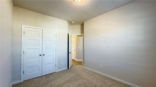 Building Photo - 5401 Bancroft Ln