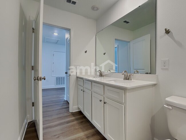Building Photo - 4823 Rio Grande Cv