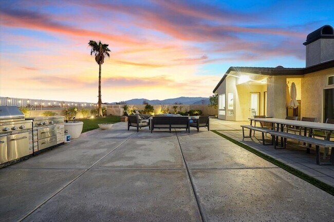 Building Photo - 34620 Via Josefina Dr
