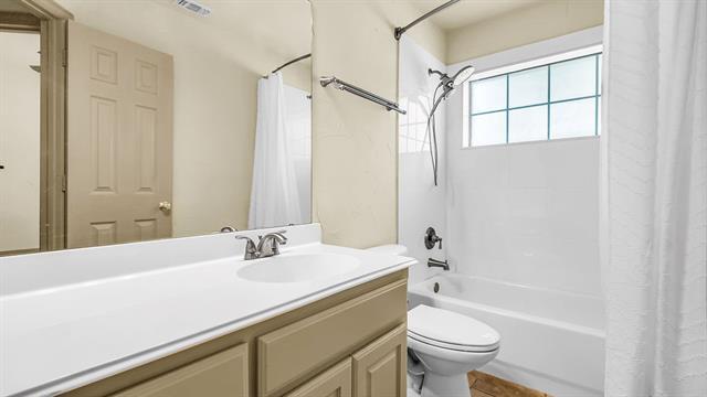 Building Photo - 881 Winchester Dr