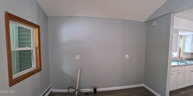 Building Photo - 190 Church Rd