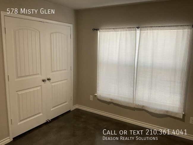 Building Photo - 578 Mistyglen Dr
