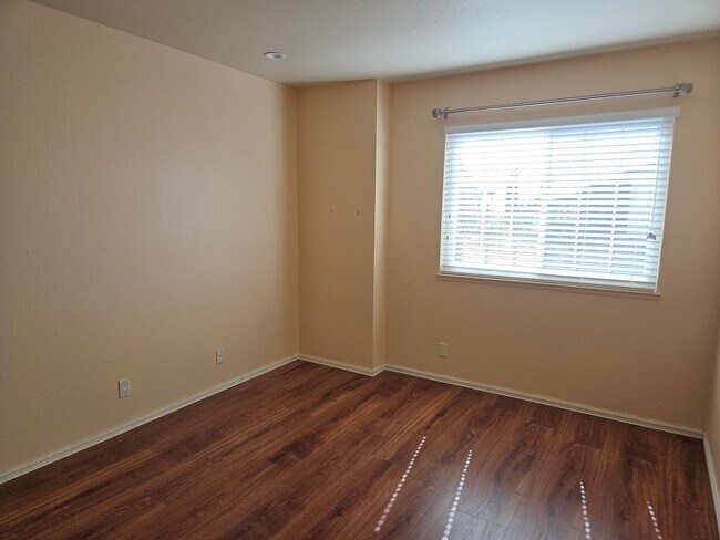 Building Photo - 3076 Valleywood Ct