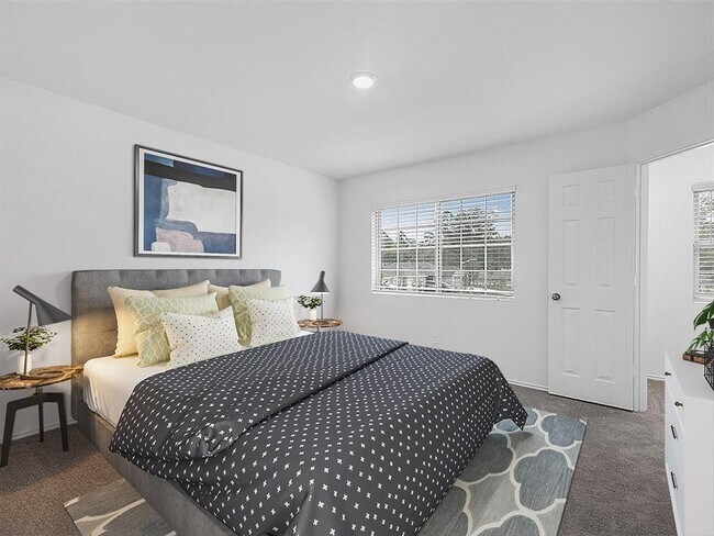 Building Photo - 1202 Silver Fir Ct