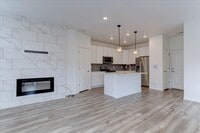 Building Photo - 1828 S Poplar Ct