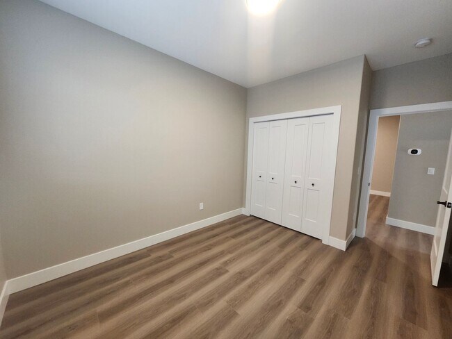 Building Photo - 5308 W Wernett Rd