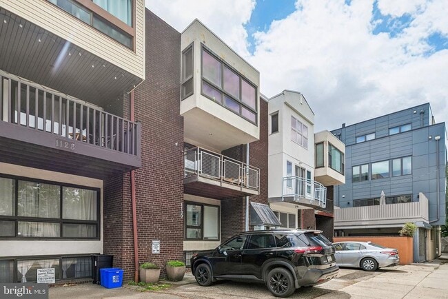 Building Photo - 1130 Lombard St