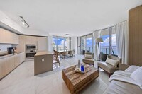 Building Photo - 4011 S Ocean Dr