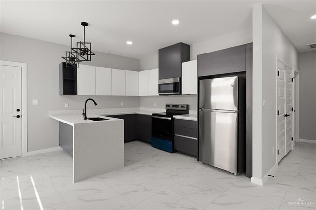 Building Photo - 18 Whetstone Ave