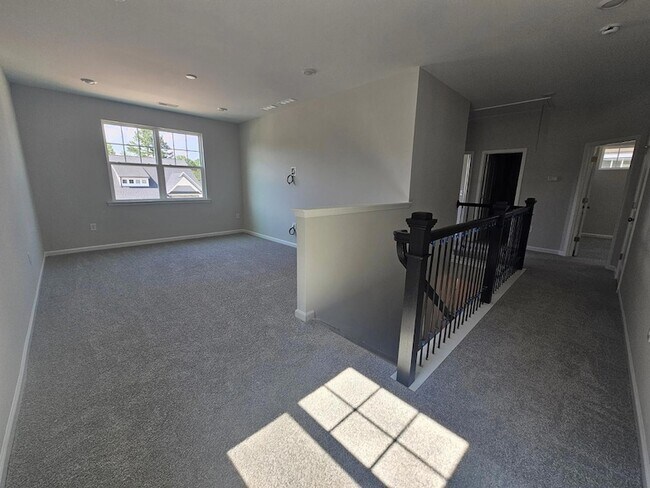 Building Photo - 3127 Armeria Dr