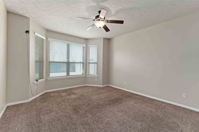 Building Photo - 2814 Palm Harbour Dr