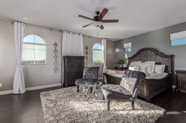 Building Photo - INCREDIBLE Executive Style homes in the po...