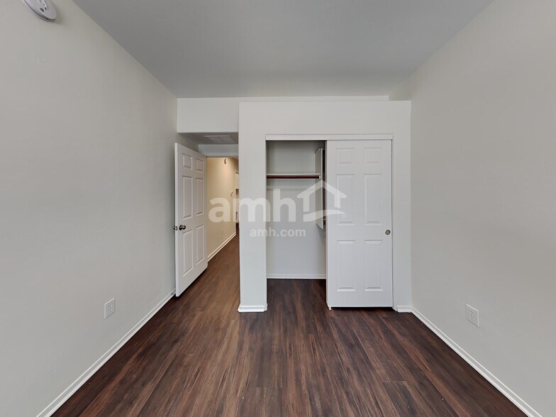 Building Photo - 10483 E Rita Ranch Crossing Cir