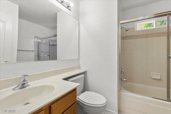 Building Photo - 2623 S Durango Dr