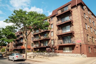 Building Photo - Dupont Avenue Apartments 3513