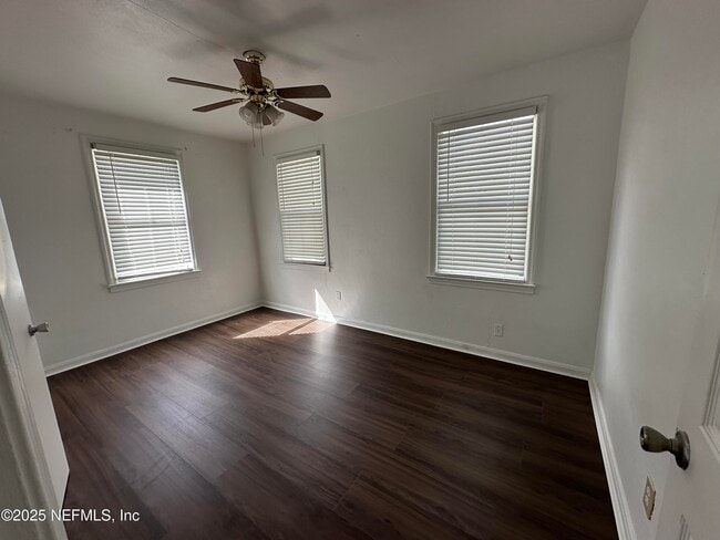 Building Photo - 3325 Claremont Rd