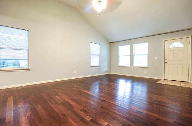 Building Photo - 1330 S Pennsylvania Ave