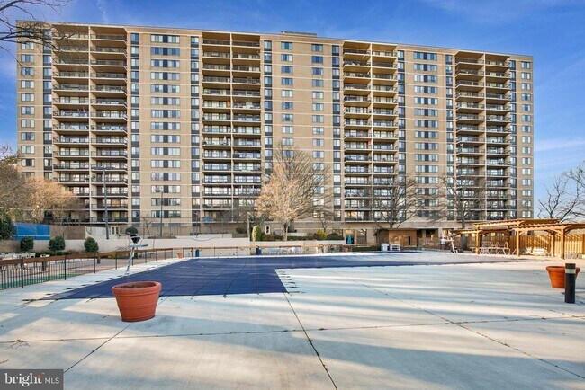 Building Photo - 5500 Holmes Run Pkwy