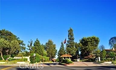 Building Photo - 28 Sycamore Ln