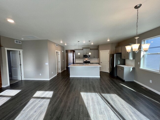 Building Photo - 6130 B Street Rd