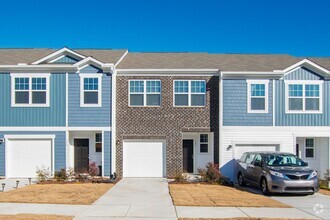 Building Photo - Stunning 3-Bedroom Townhome in Wilson's Wa...