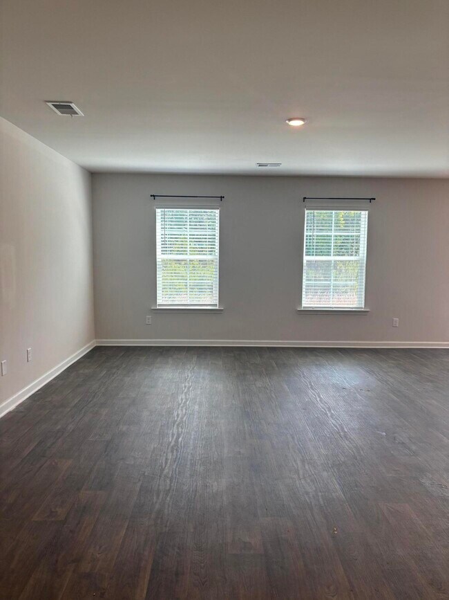 Building Photo - 1848 Lacebark Dr