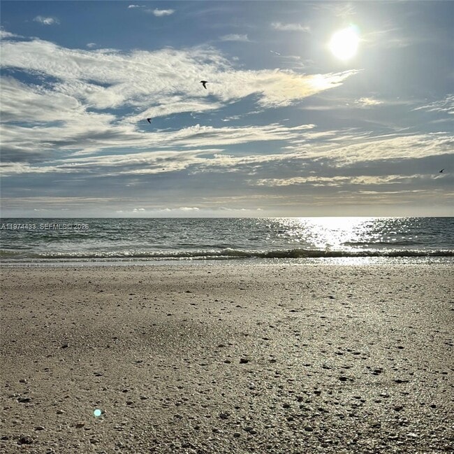 Building Photo - 130 N Collier Blvd