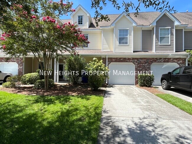 Primary Photo - Spacious Townhouse at Grand Oaks Plantation!!