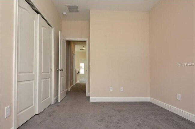 Building Photo - 590 Scotia Pl