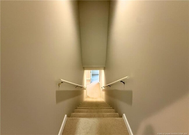 Building Photo - 105 Morris Dr