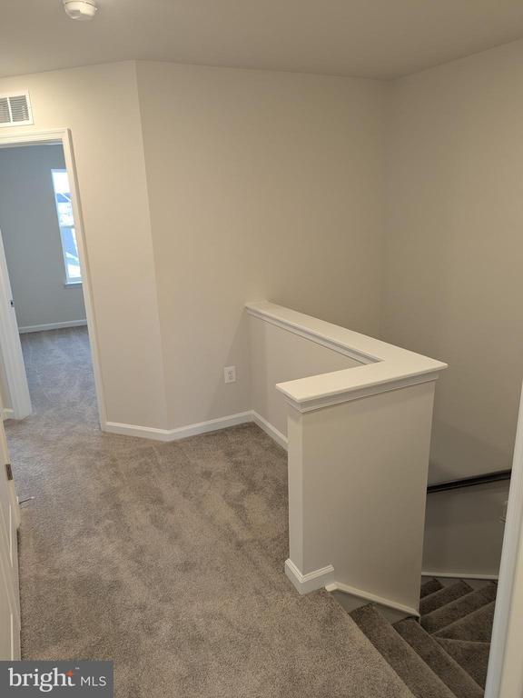 Building Photo - 11 Short Br Dr