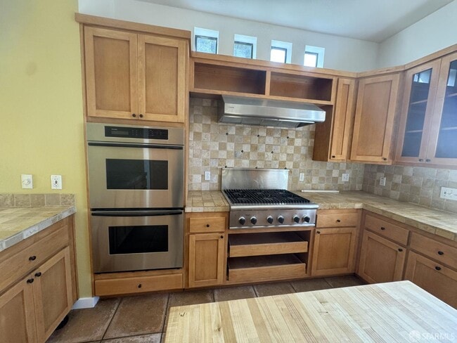 Building Photo - 123 Capricorn Ave