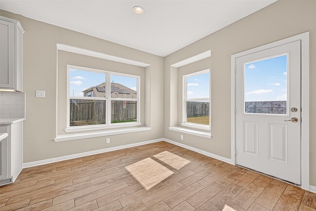 Building Photo - 9738 Willowmoor Lane