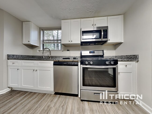 Building Photo - 2921 Eastland Way