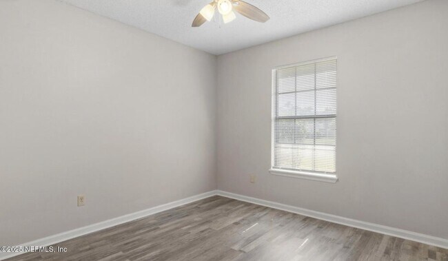 Building Photo - 10855 Rutherford Ct